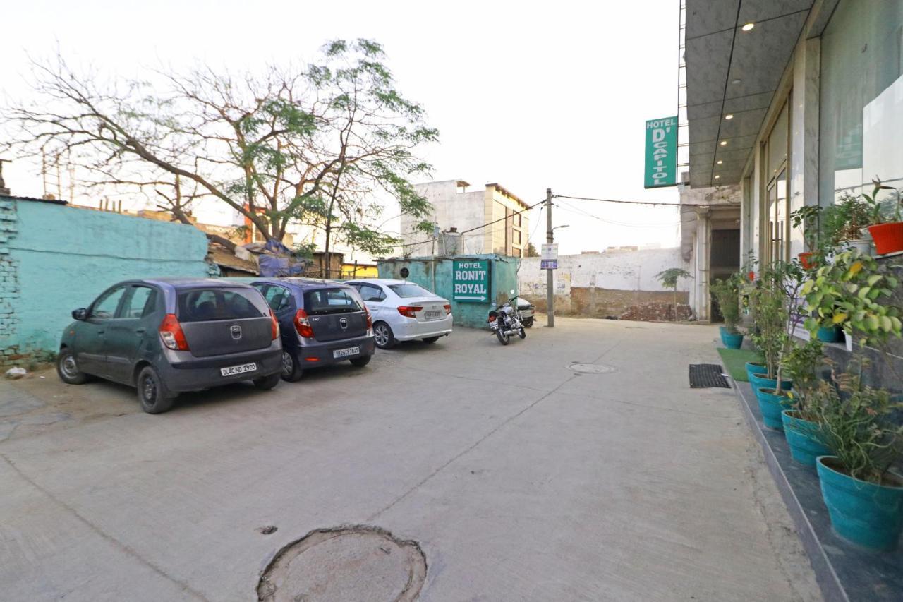 Hotel D'Capitol - Delhi Airport Nova Deli Exterior foto